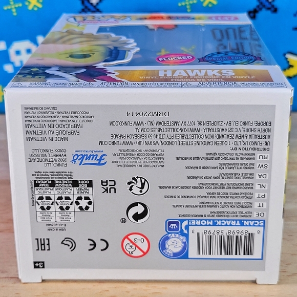 Funko PoP Animation My Hero Academia Hawks #1147 Flocked SE Collectible Figure - Picture 7 of 10